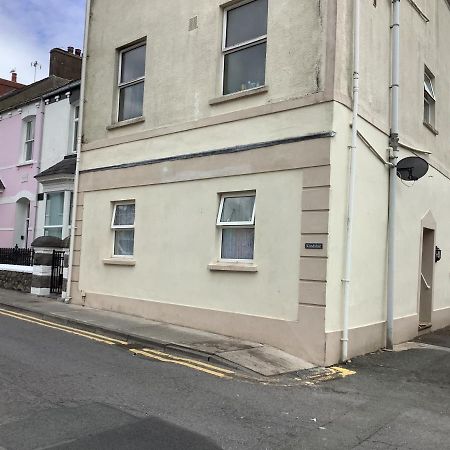 1 - Bed Ground Floor Apartment Tenby Extérieur photo