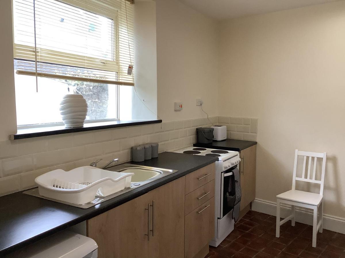 1 - Bed Ground Floor Apartment Tenby Extérieur photo